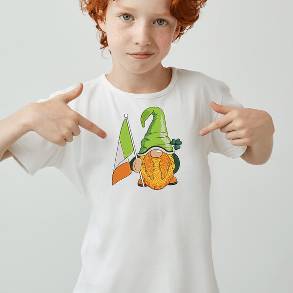 Ireland Gnome Embroidery Design
