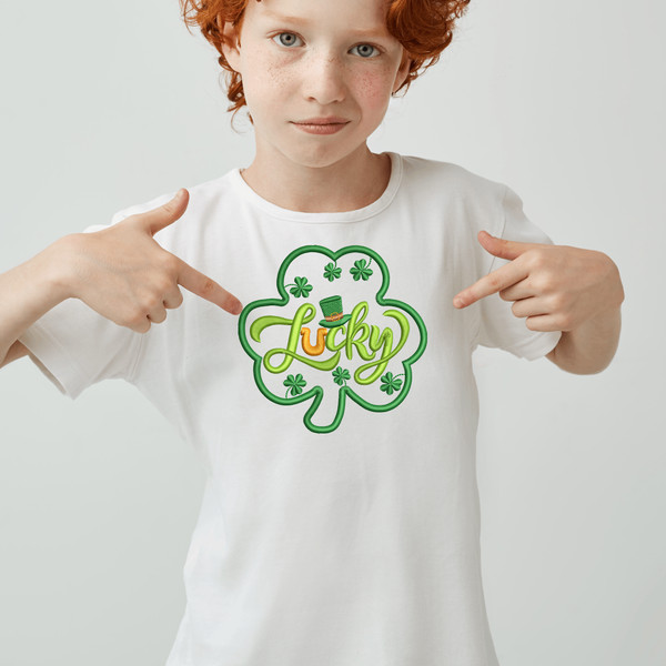 Lucky clover embroidery design