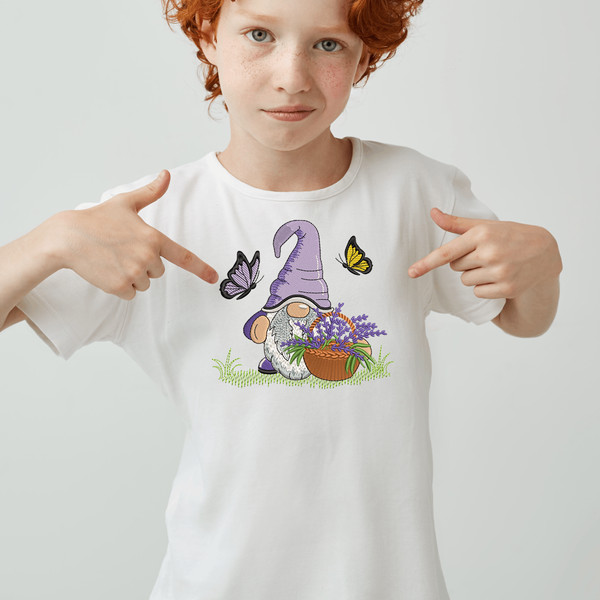 Lavender Gnome Embroidery Design