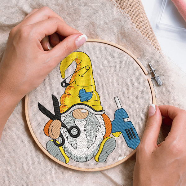 Craft Gnome Embroidery Design