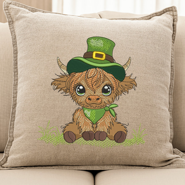 Baby Highland Cow Patricks day Embroidery Design