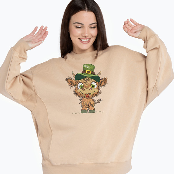 Lucky Highland Cow Embroidery Designs