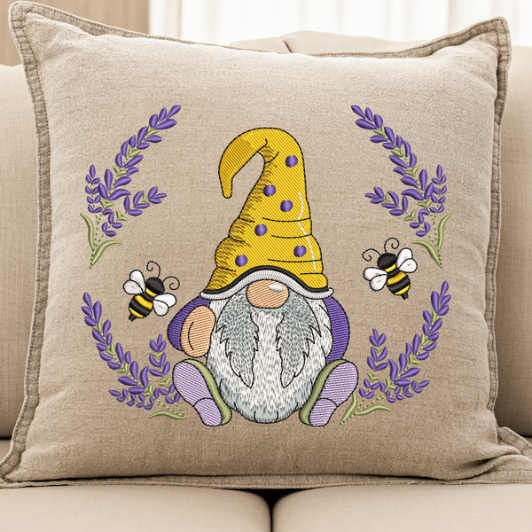 Provence Lavender Gnome Embroidery Design