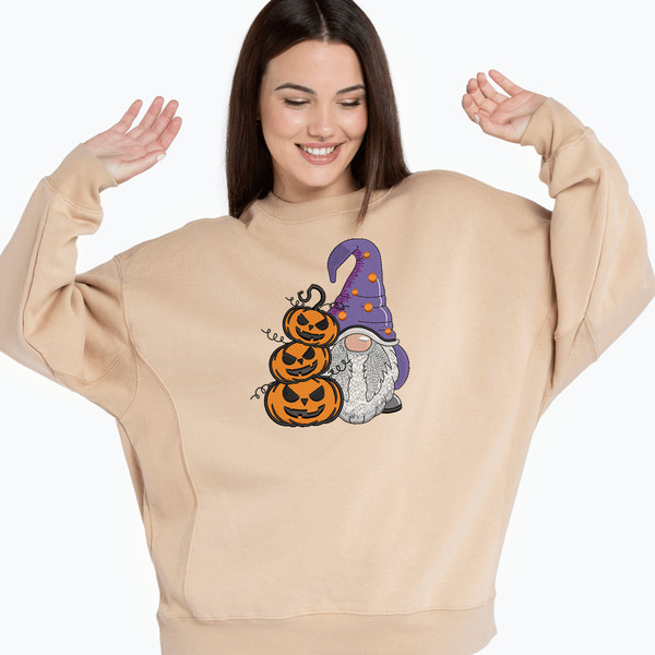 Halloween Spooky Gnome Embroidery Design